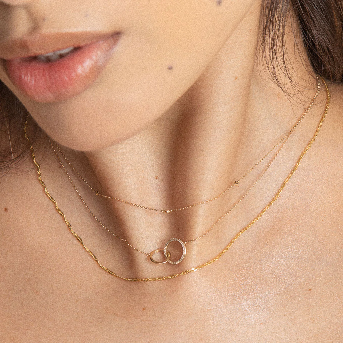 Astrid Chain Necklace in Solid Gold - Image 4