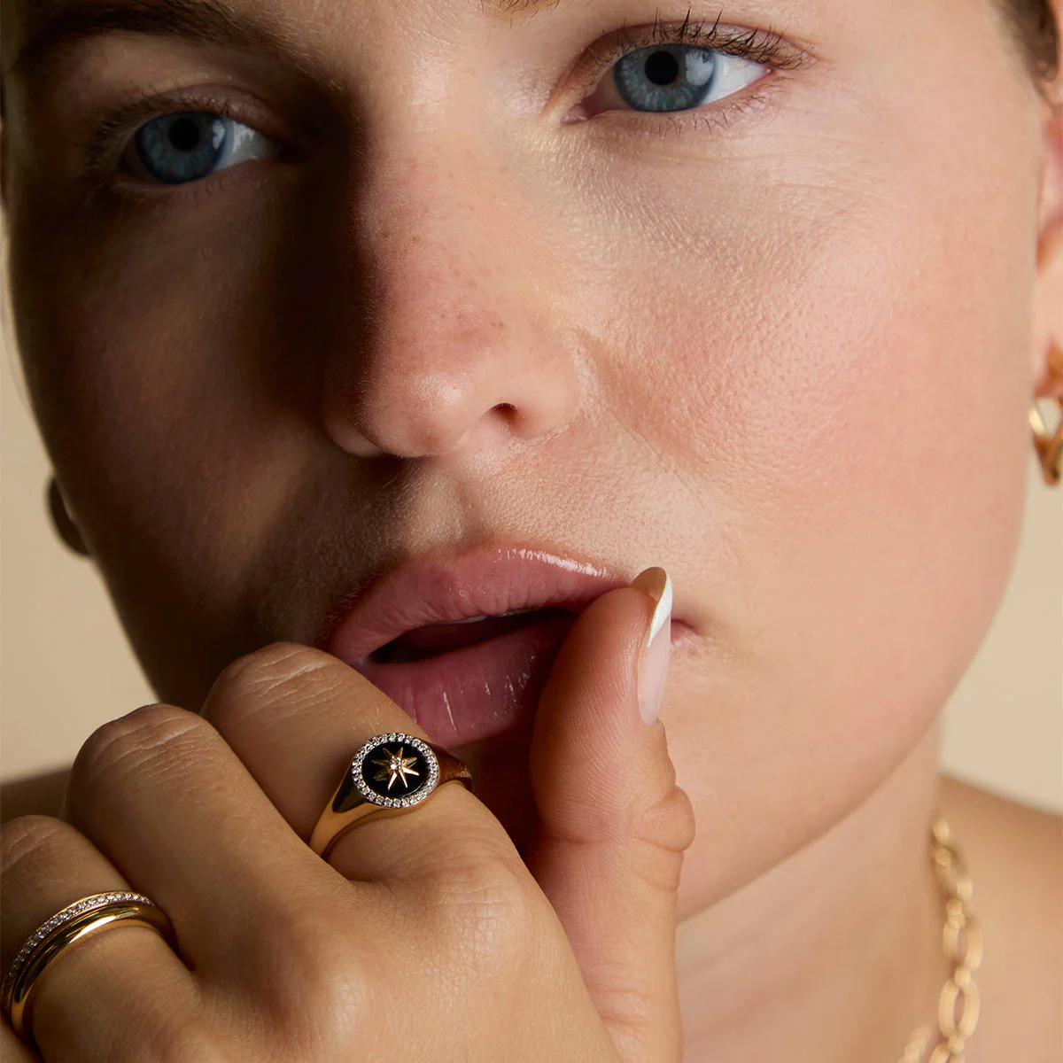 Black Star Signet Ring in Gold - Image 4