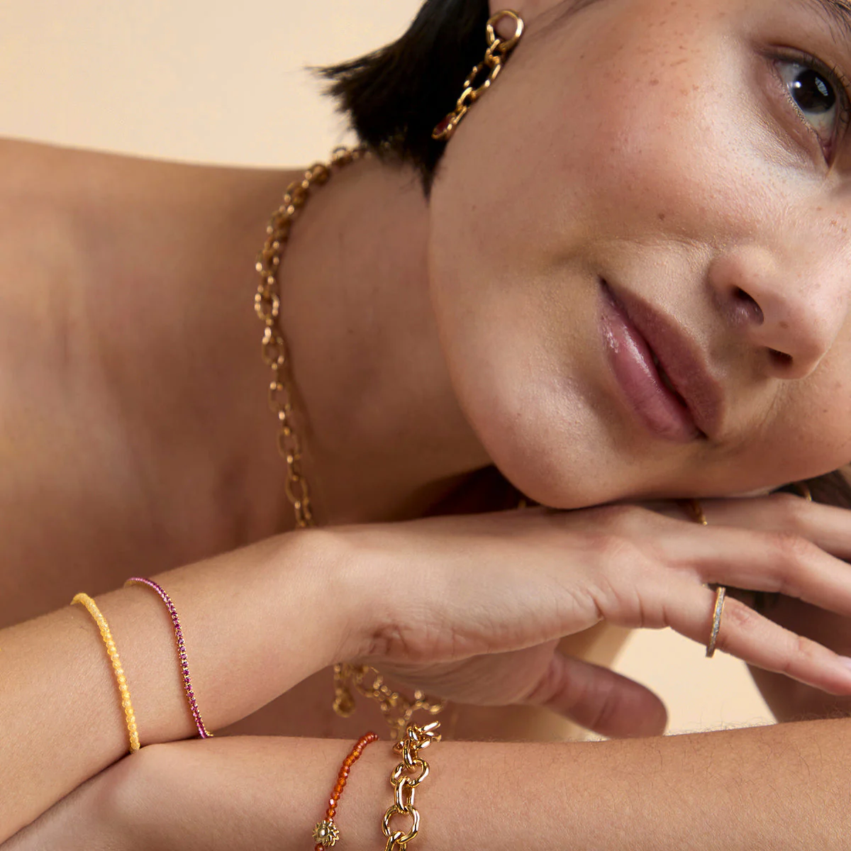 Carnelian July Beaded Bracelet in Solid Gold - Image 5
