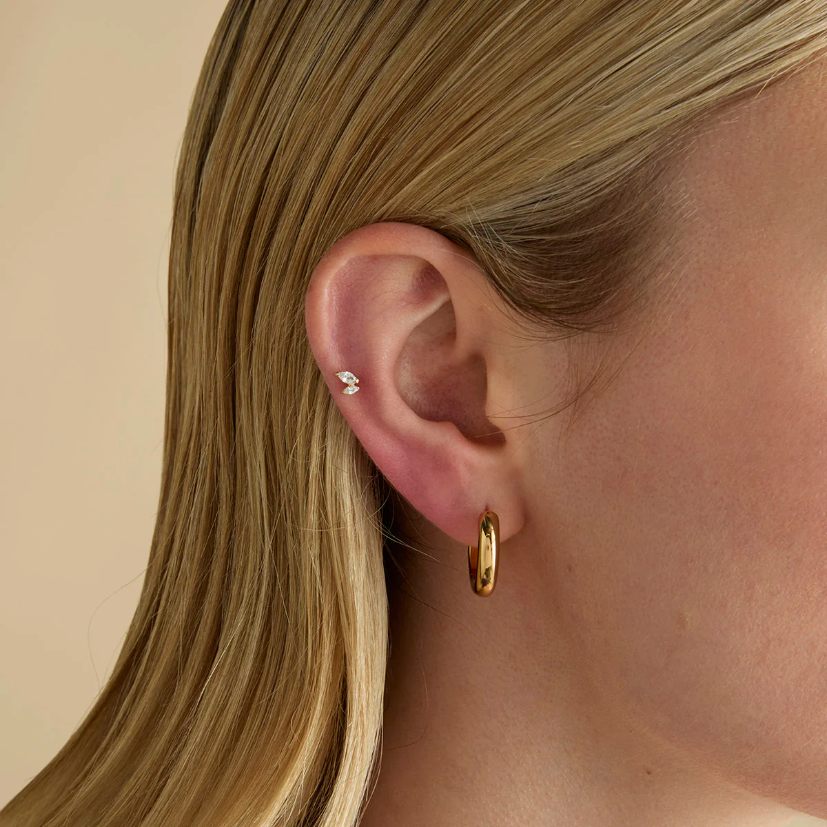 Crystal Double Marquise Titanium Piercing Stud in Gold - Image 2