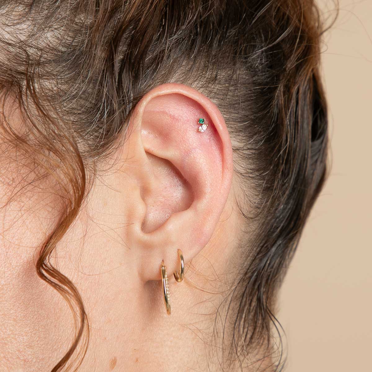 Diamond & Emerald Pear Piercing Stud in Solid Gold - Image 2