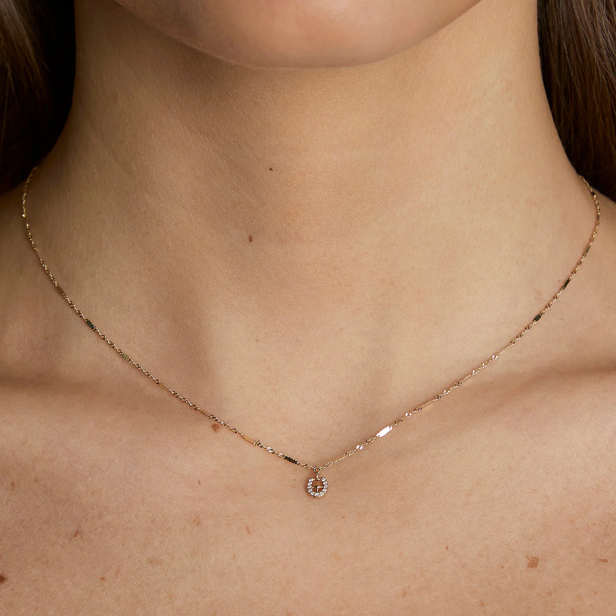 Diamond Pavé Horseshoe Charm 9k Gold - Image 2