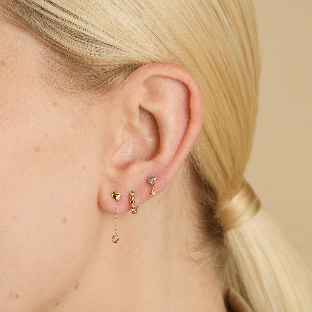 Heart White Topaz Piercing Stud in Solid Gold - Image 3