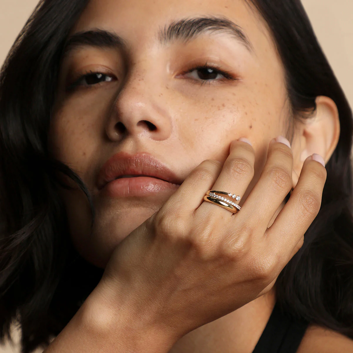 Hidden Diamond Milestone Ring in Solid Gold - Image 3