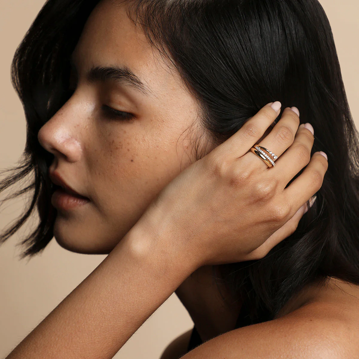 Hidden Diamond Milestone Ring in Solid Gold - Image 5