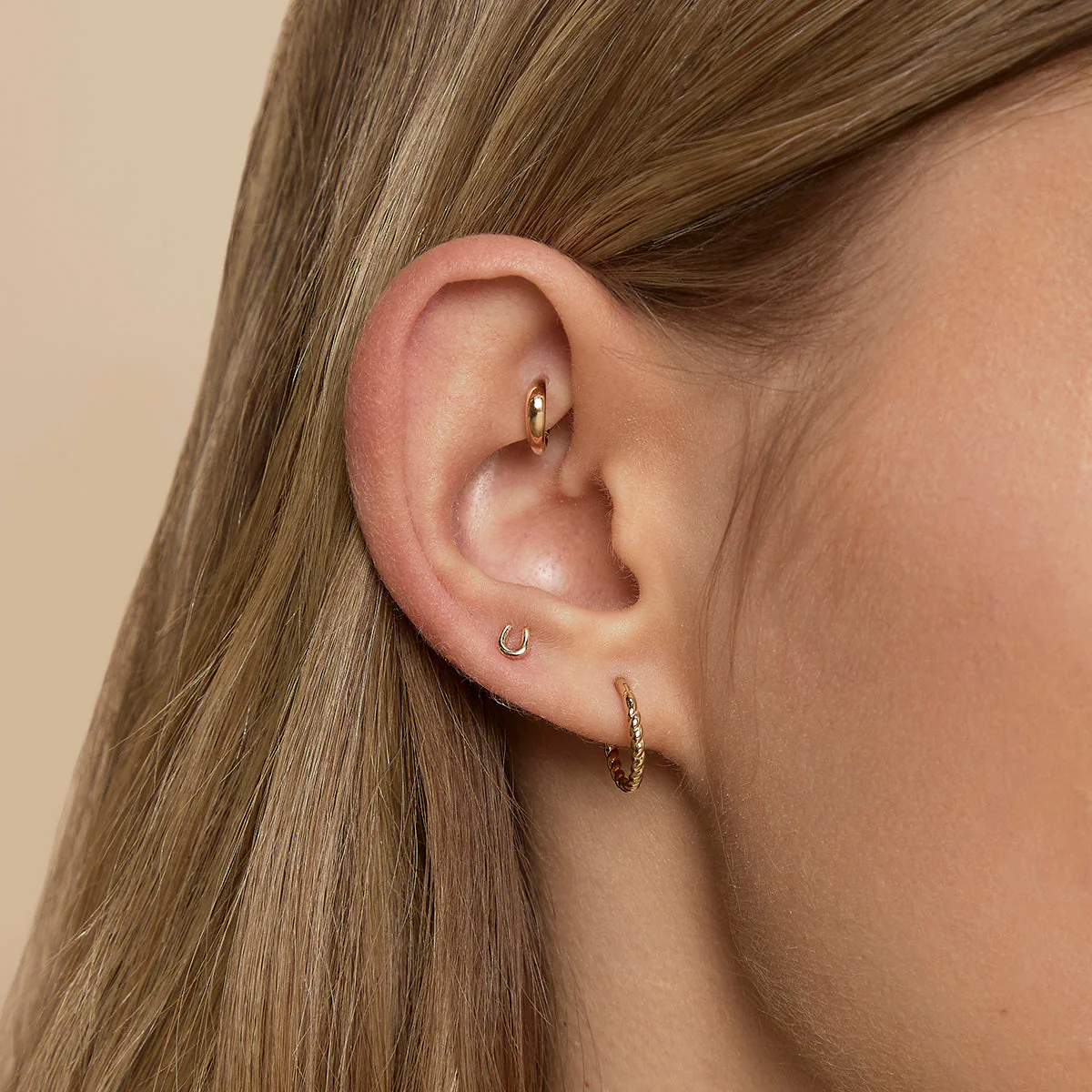 Horseshoe Piercing Stud in Solid Gold - Image 3