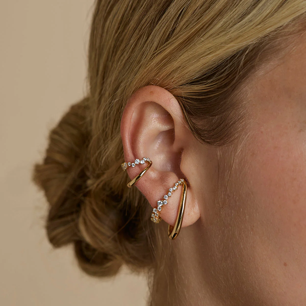 Illusion Spiral Ear Cuff in Gold - Image 3