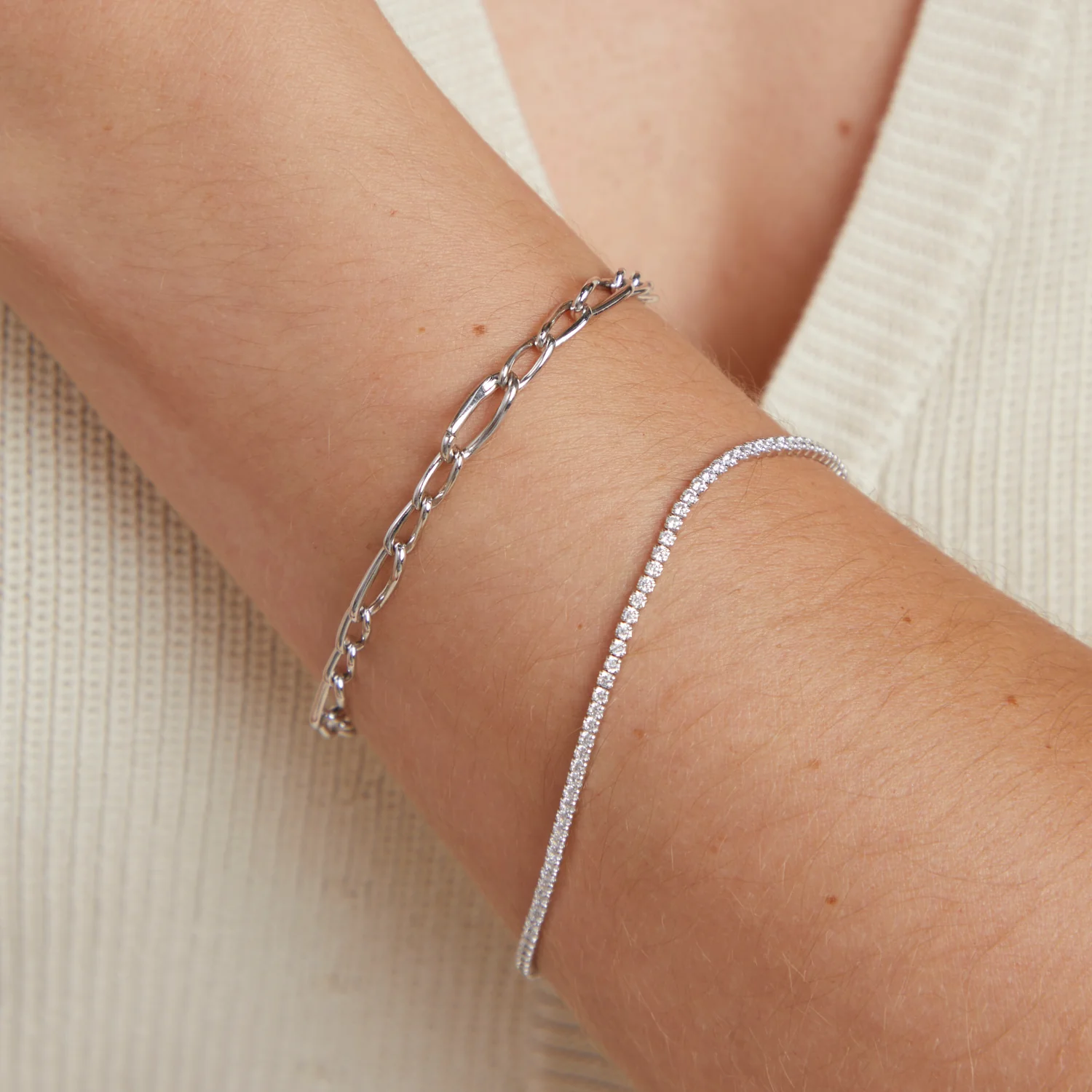 Infinite Slim Chain Bracelet in Silver - Image 4