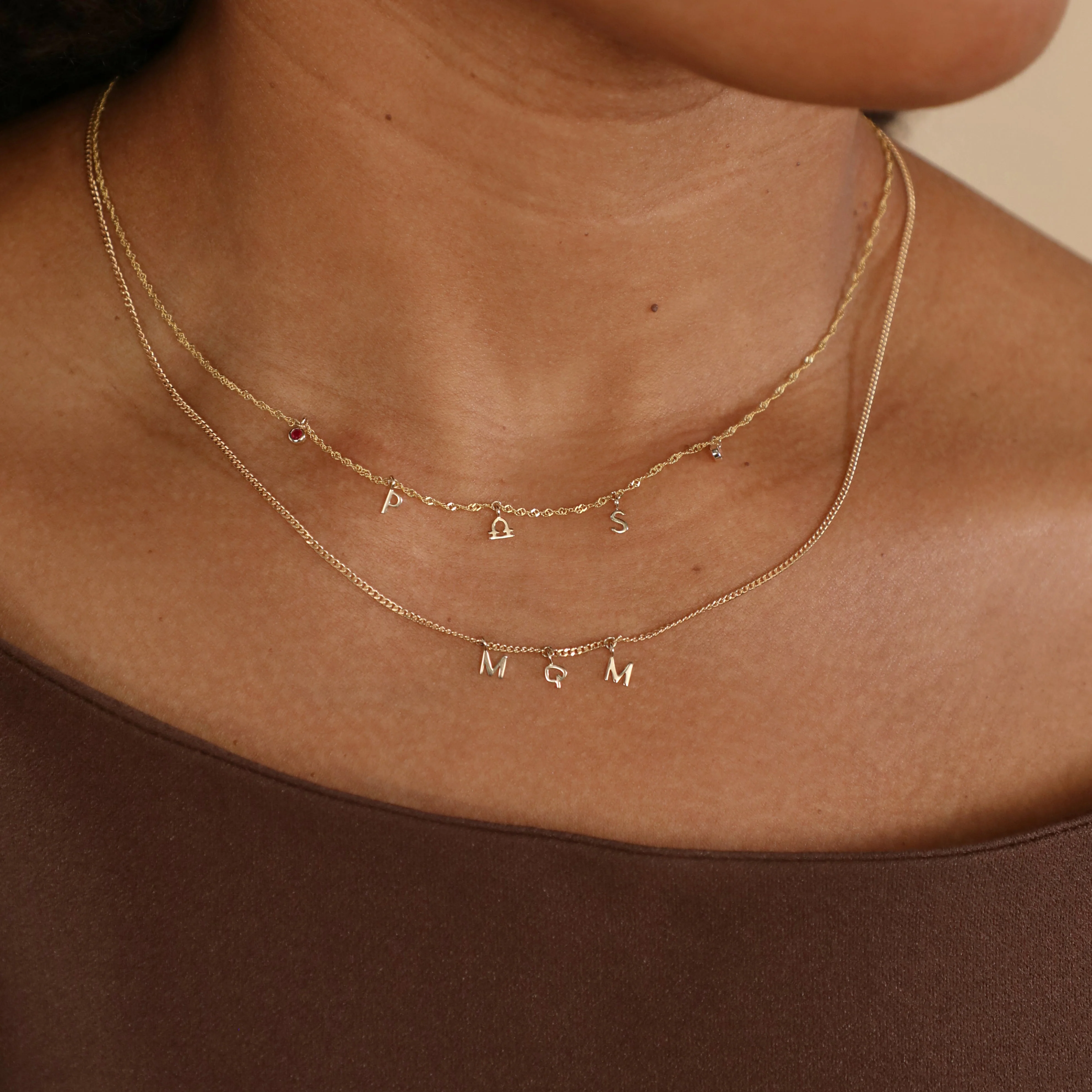 Libra Zodiac Charm 9k Gold - Image 3