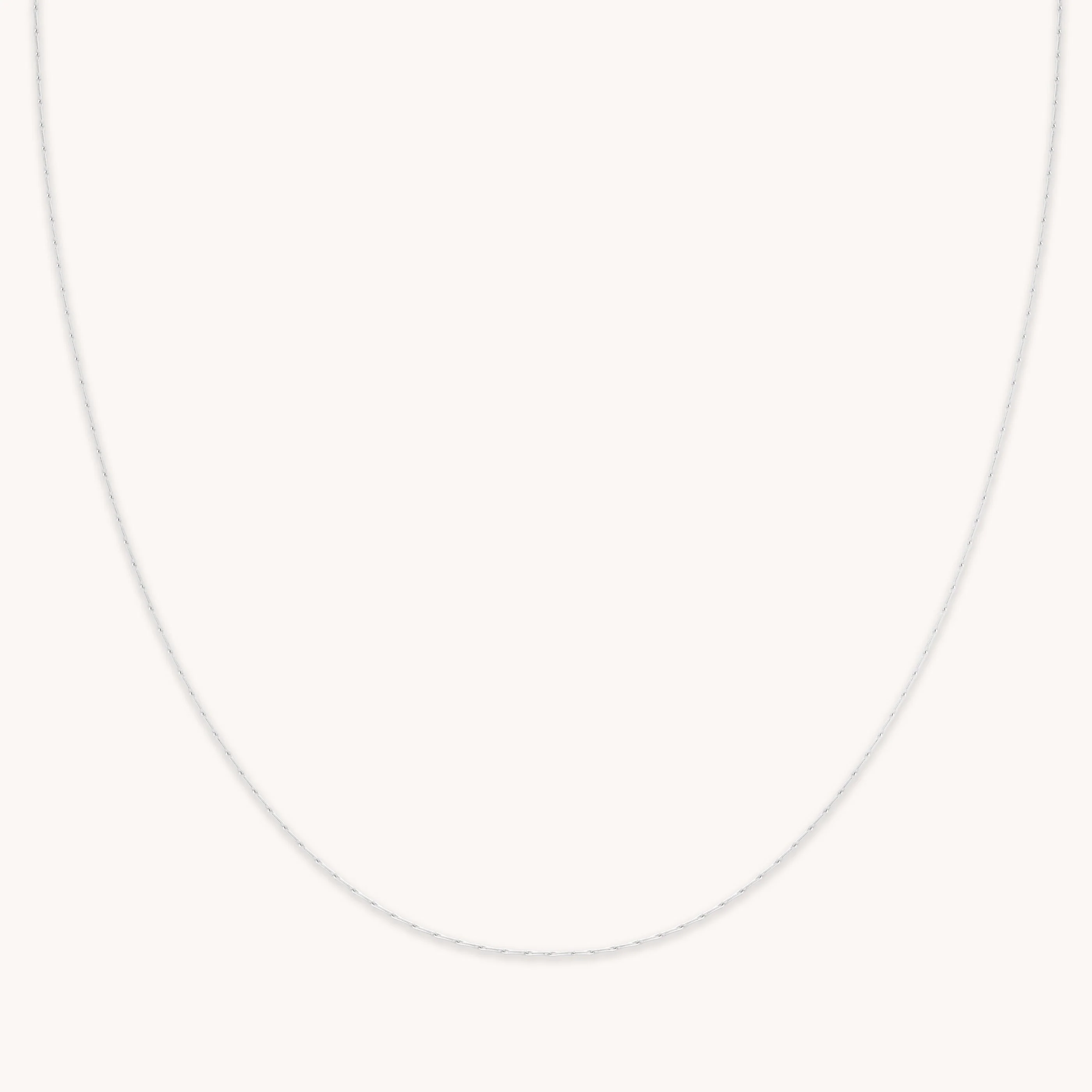 Marylebone Chain Necklace in Solid White Gold - Image 4