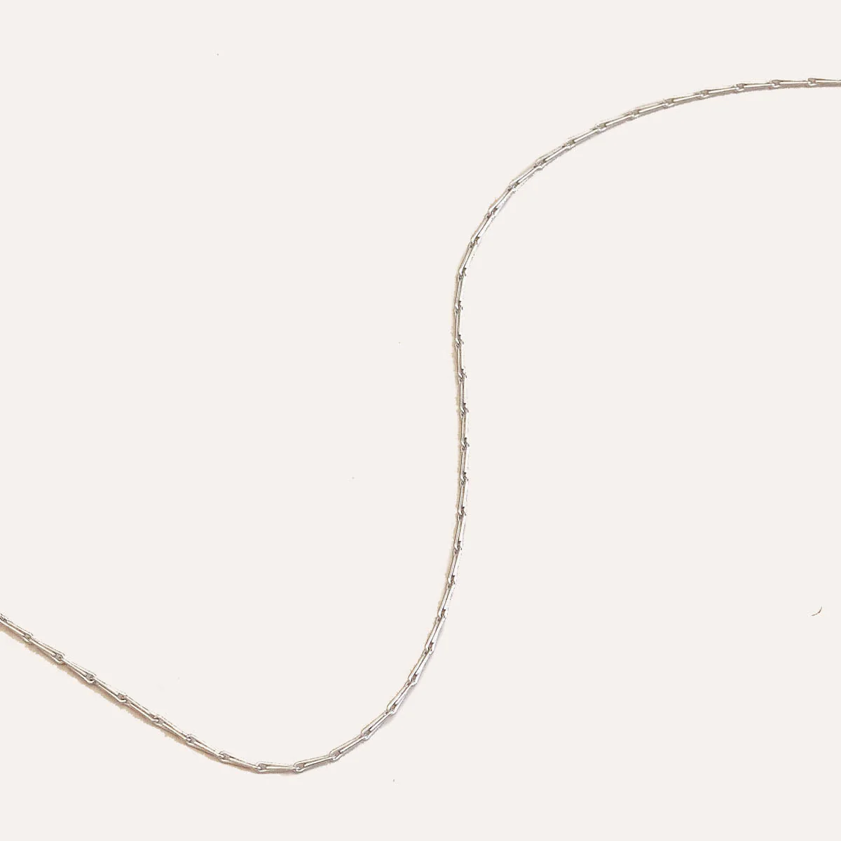 Marylebone Chain Necklace in Solid White Gold - Image 6