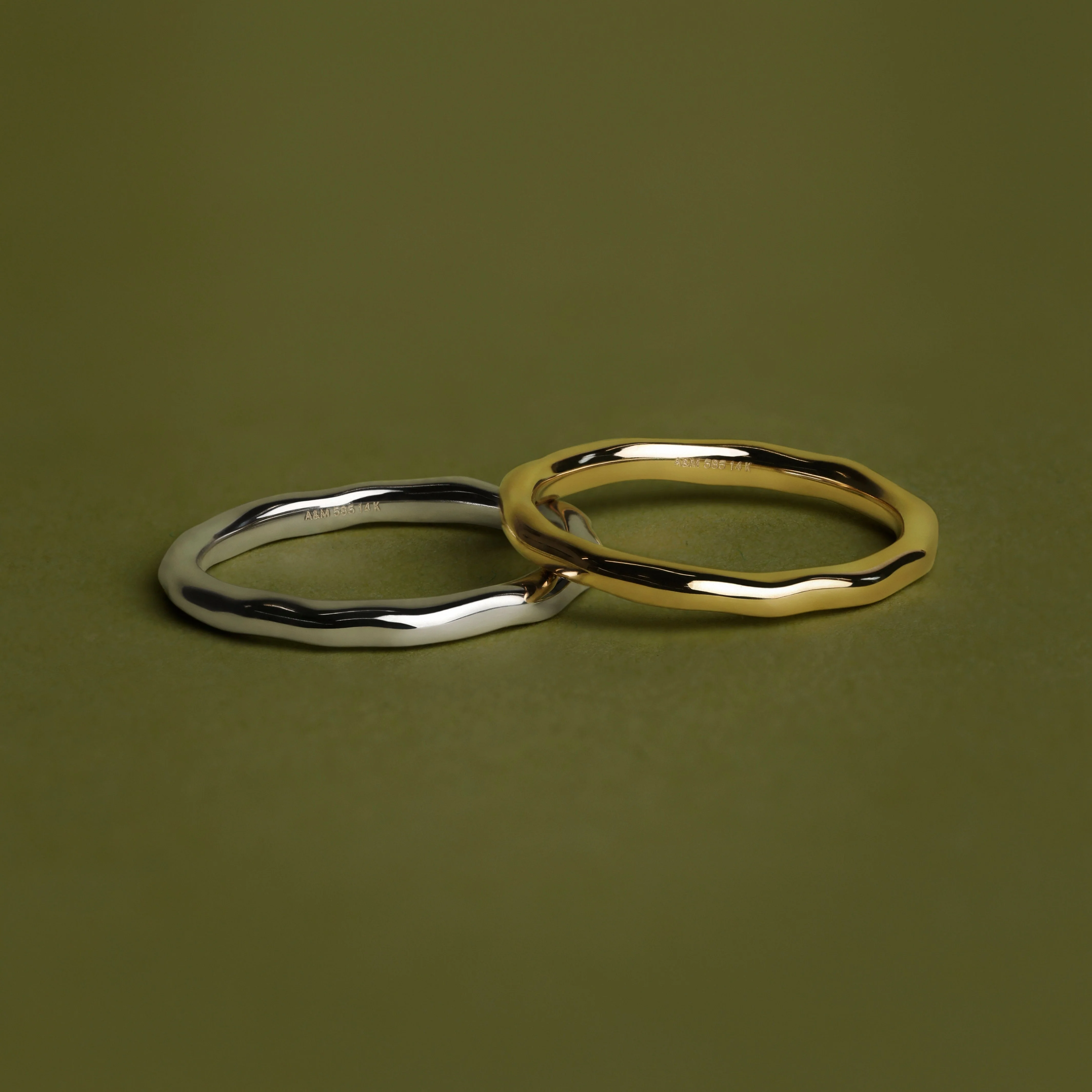 Molten Band Ring in Solid Gold - Image 7