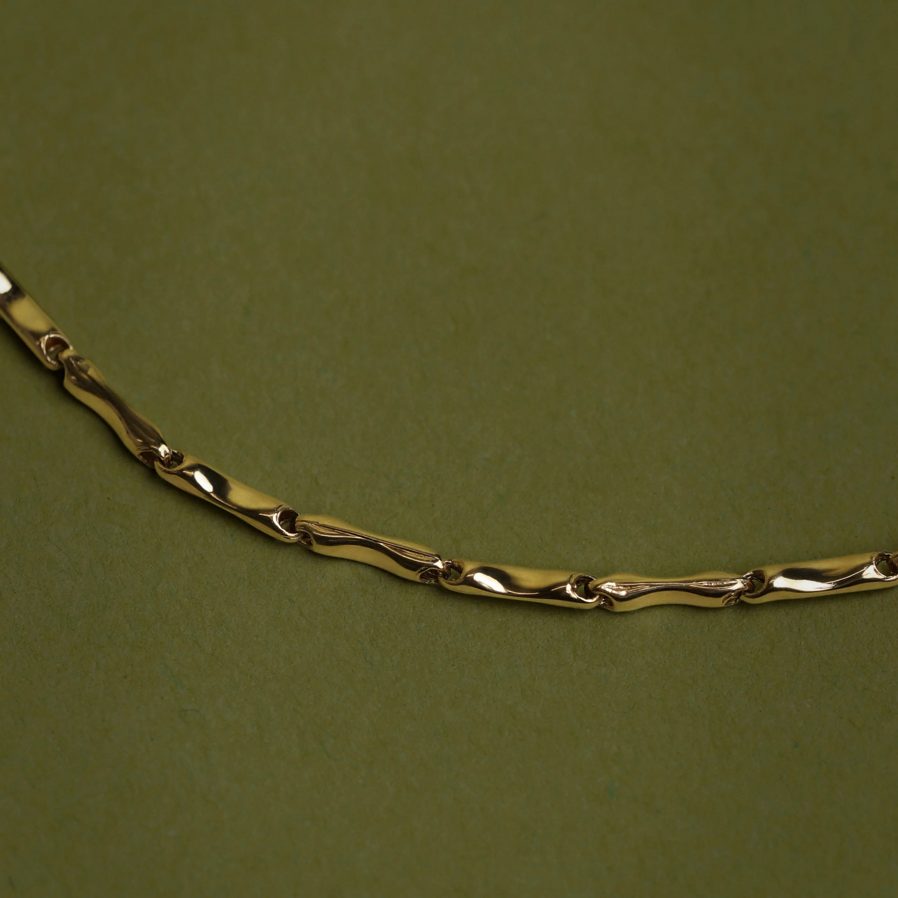 Molten Bar Chain Necklace in Solid Gold - Image 7