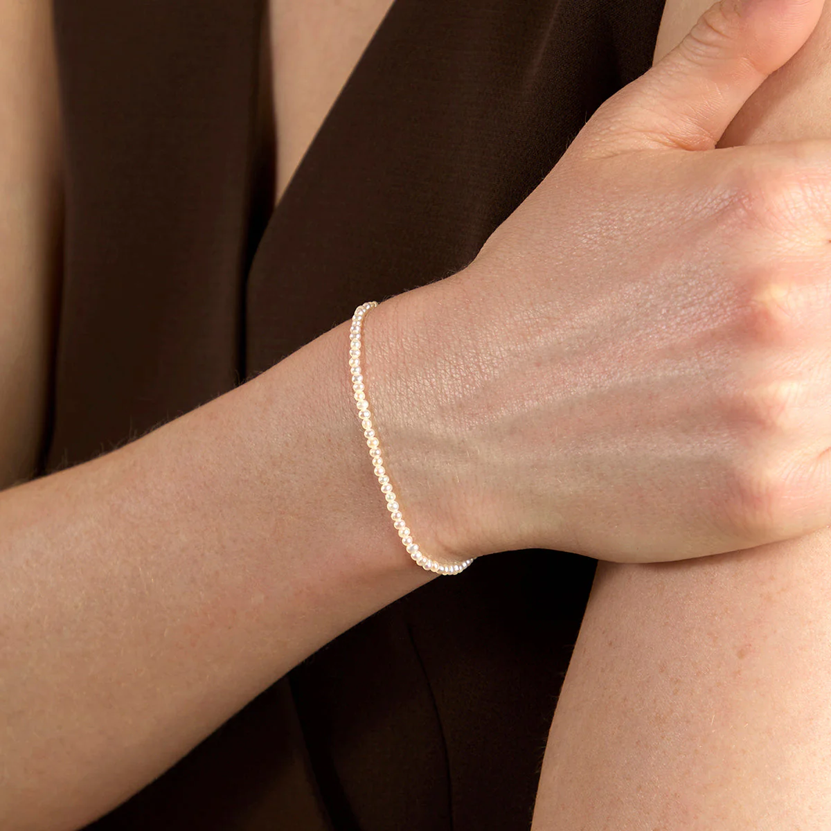 Pearl Beaded Bracelet in Solid Gold - Image 2