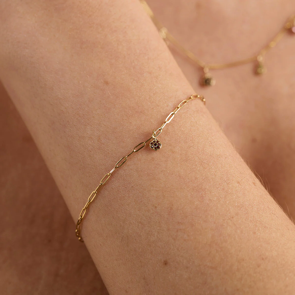 Pomegranate Charm 9k Gold - Image 4