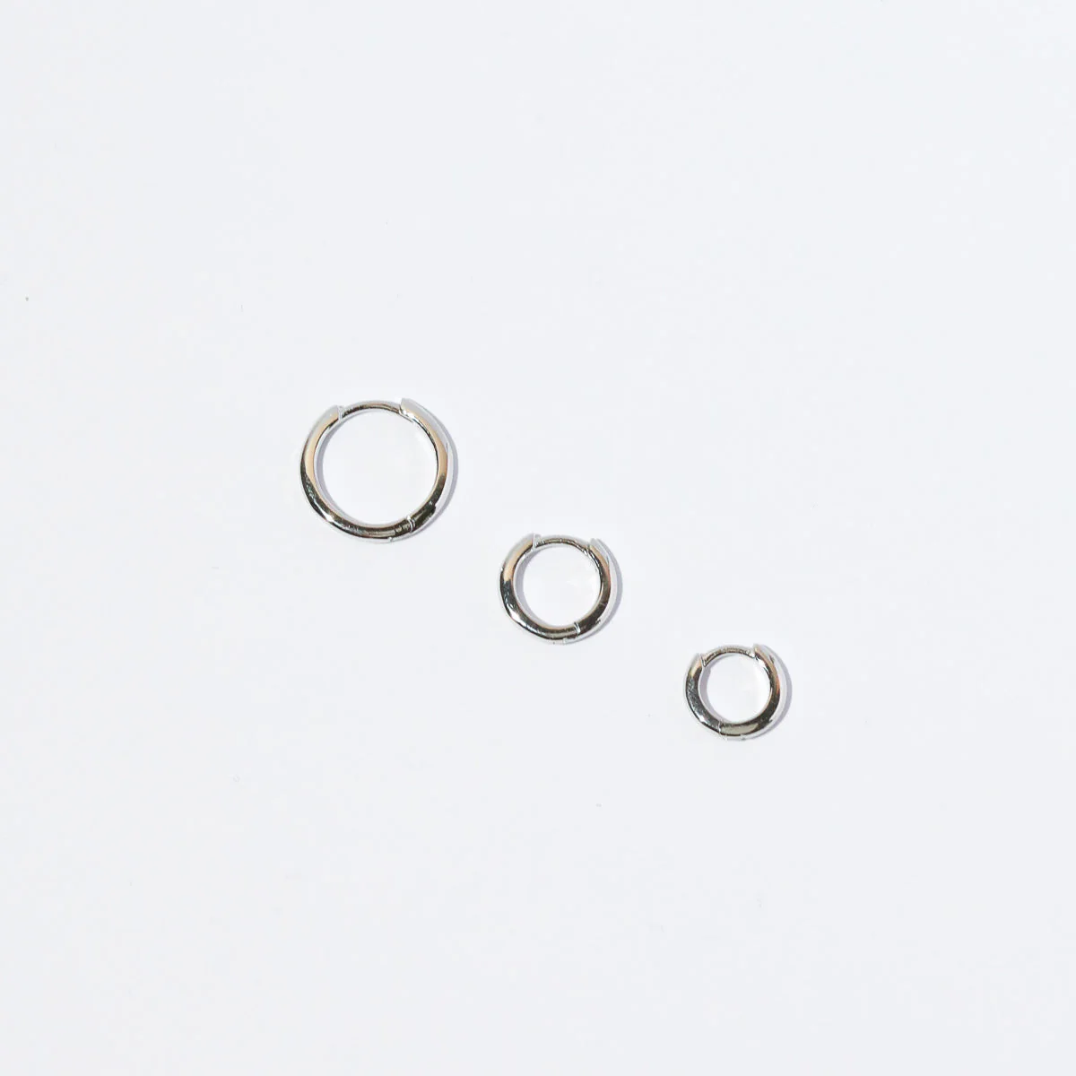 Essential 11.5mm Hoop in Silver - Image 6