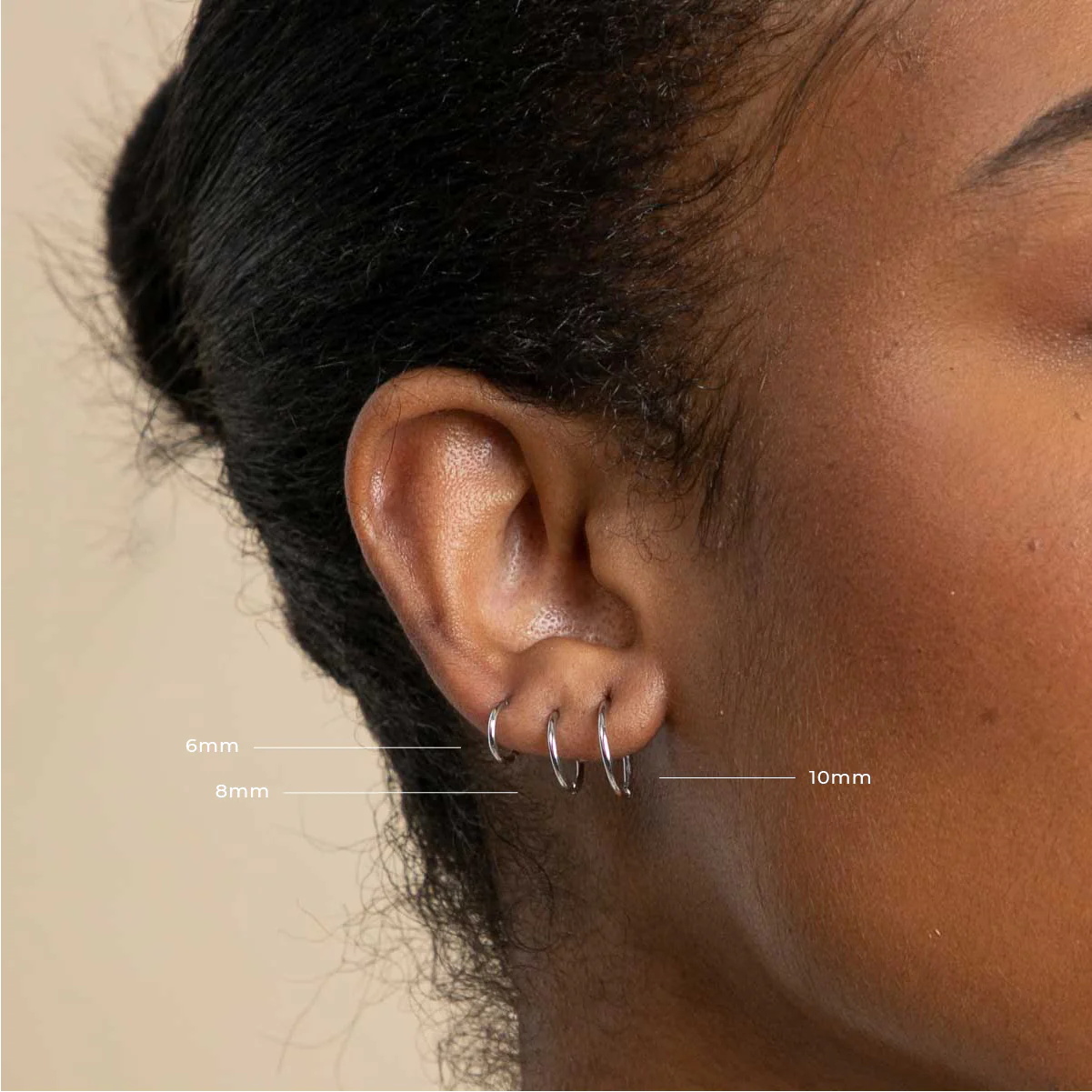 Seamless Hoop 1.2mm in Solid White Gold - Image 4