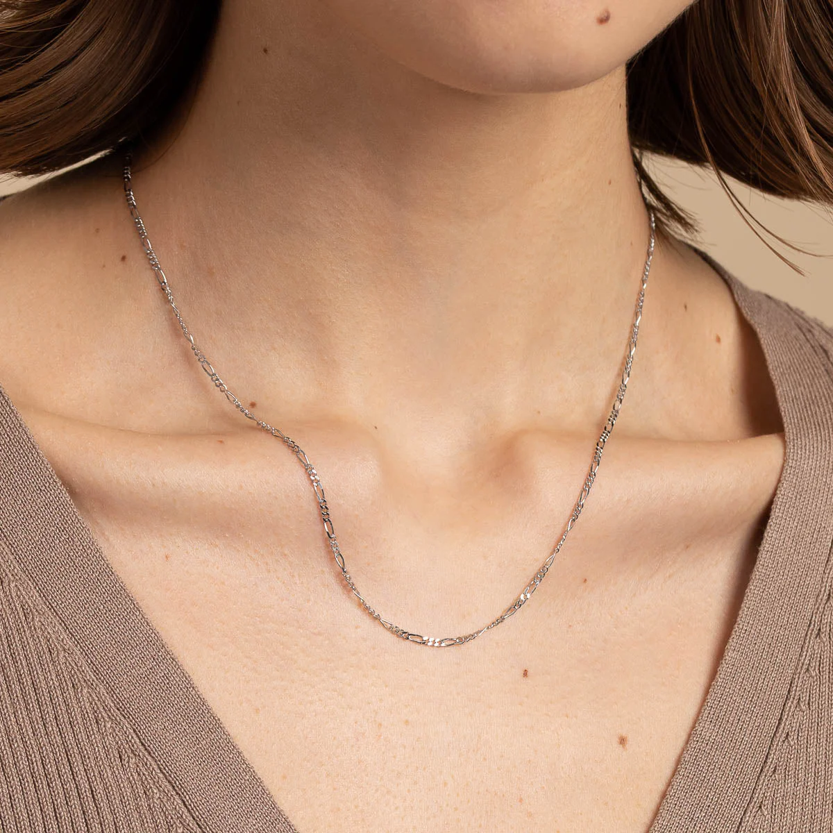 Soho Story Chain Necklace in Solid White Gold - Image 7